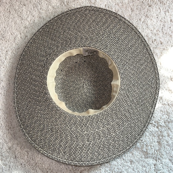 SUN ‘N’ SAND straw summer hat - Picture 3 of 9